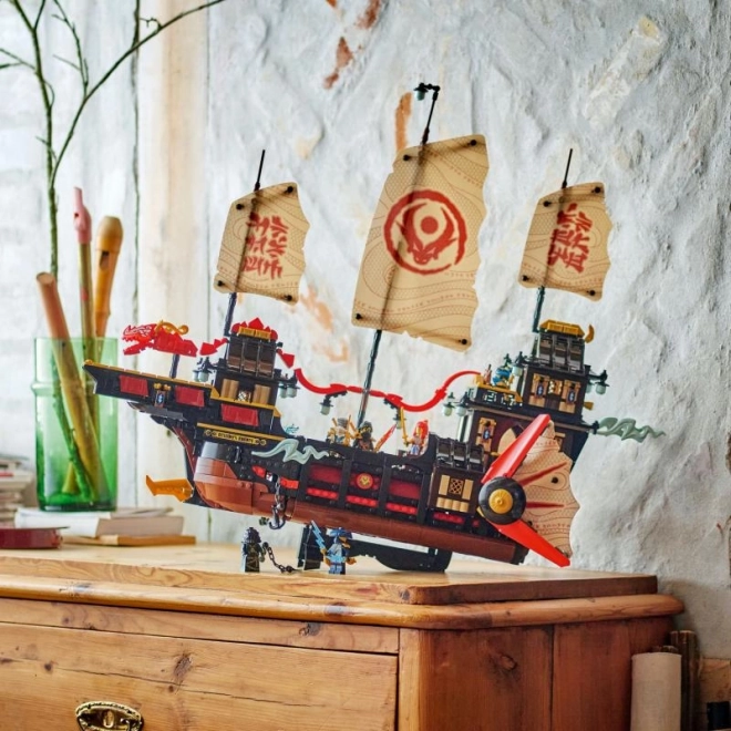 Răsplata templului - LEGO NINJAGO Navă pentru fanii de la 14 ani