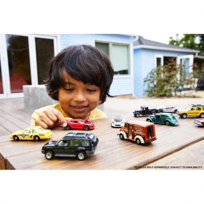 Mașinuțe cu acțiune 1:64