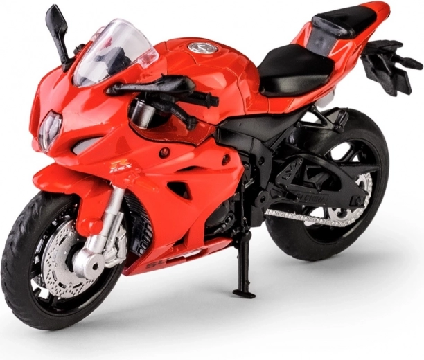 Piese metalice și anvelope din cauciuc