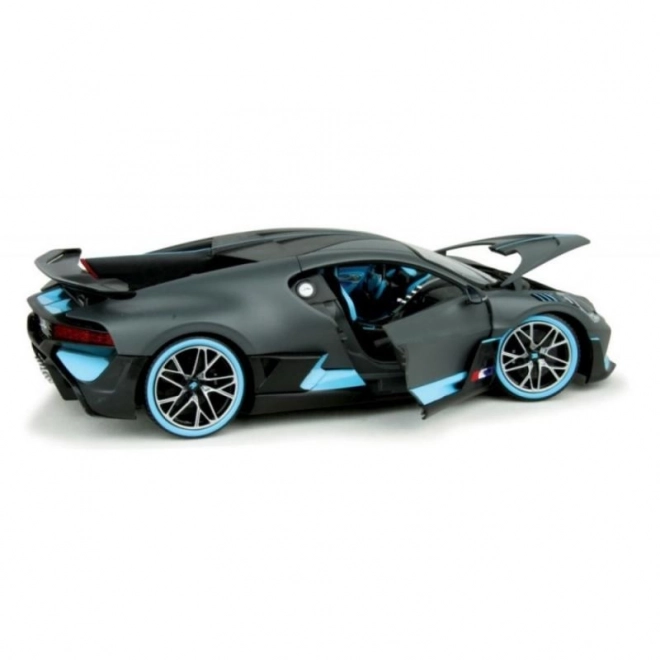 Mașinuță metalică Bburago Bugatti Divo