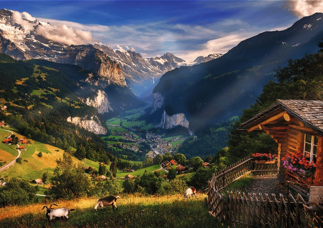 Peisaj alpin uimitor Lauterbrunnen