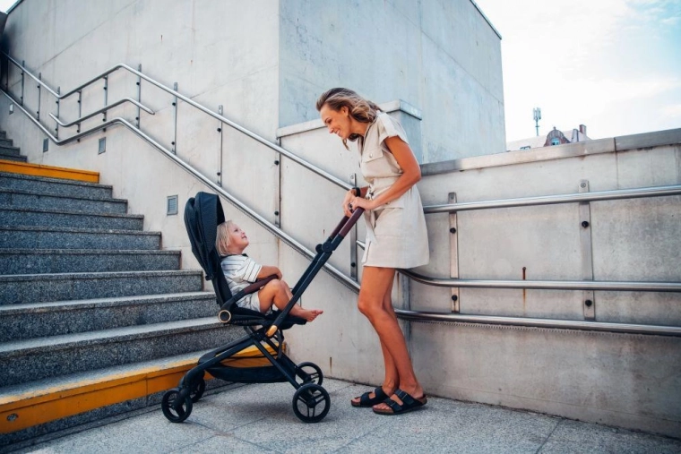Scaun rotativ 360°