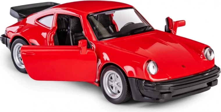 Uși funcționale și interior detaliat