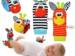 Set de jucării zornăitoare pentru bebeluși – șosete și brățări pentru încheietură, 4 bucăți