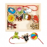 Detoa șiretuitor KRTEČEK – set de înșirat din lemn