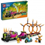 LEGO City camion cu cercuri de foc