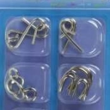 Set de șase puzzle-uri metalice