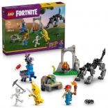 LEGO Fortnite Peely și Sparkplug Tabăra