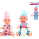 Păpușă bebeluș în pijama