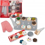 Set din lemn pentru copt și decorat biscuiți MELISSA & DOUG Slice & Bake, 29 piese