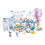 Vilă plutitoare cu piscină