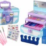 Set de cosmetice într-o valiză albastră