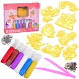 Set creativ pentru realizarea brelocurilor fă-o singur – șabloane și culori