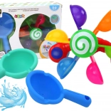Jucărie rotativă pentru baie cu boluri colorate și două linguri