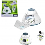 Stație spațială cu accesorii