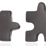 Cercei din oțel în formă de puzzle – negri