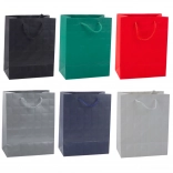 Pungă cadou cu pătrate embosate 23 × 18 × 10,5 cm