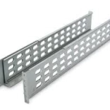 APC șine pentru rackmount cu 4 stâlpi