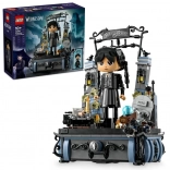 LEGO Wednesday Addams – figurină de colecție cu poarta Academiei Nevermore