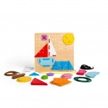 BIGJIGS TOYS joc de înșirat din lemn – forme geometrice