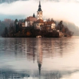 Puzzle Biserica pe lacul Bled 1500 piese