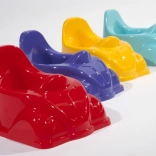 Oliță în formă de mașinuță