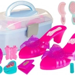 Geantă cu accesorii de beauty pentru micile prințese – papuci, bigudiuri și mărgele