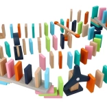 Domino colorat din lemn – joc de îndemânare și construcție logică pentru copii