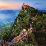Puzzle Trefl Premium Plus Photo Odyssey: Potecă, San Marino 1000 piese