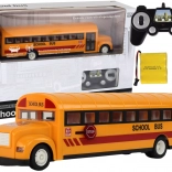 Autobuz școlar galben, telecomandat, cu uși care se deschid