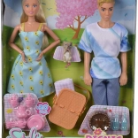 Păpușile Steffi și Kevin la picnic