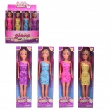 Păpușă în rochie elegantă