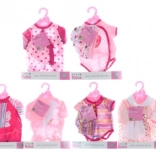 Hăinuțe pentru păpuși 40–45 cm BABY ROSE pe umeraș