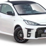 Model Toyota Yaris 2021 alb 1/24