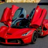 Mosaică cu diamante – mașină roșie