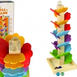 Arbore din lemn cu bile – pistă colorată cu frunze