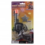 Pistolă cu capse și insignă