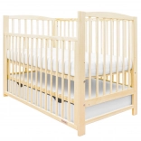 Pătuț pentru copii New Baby Lilly cu lateral culisant și sertar – natural