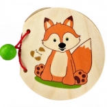 Carte din lemn cu imagini cu o vulpe și animalele din pădure