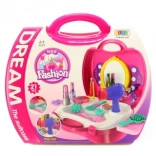 Set cosmetic în valiză pentru copii