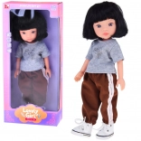 Păpușă cu ținută sport și păr scurt negru 33 cm